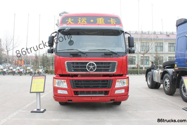 Dayun 350 hp 6X4(10 wheels) CNG tractor truck Exterior