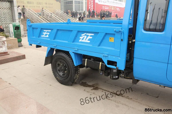 Wuzheng Aoxiang Fully Enclosed Dump Three-Wheel Low-Speed Truck Chassis (1) | 86Trucks