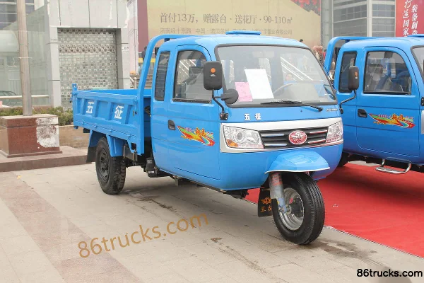 Wuzheng Aoxiang Fully Enclosed Dump Three-Wheel Low-Speed Truck Exterior (2) | 86Trucks