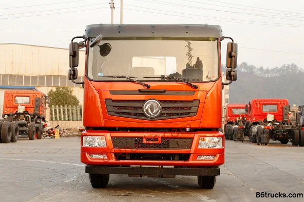 Dongfeng Dongfeng T5 medium truck water sprinkler truck