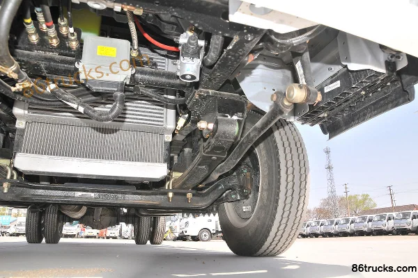 Tangjun Ouling Série T1 110 ch 4X2(6 roues) 3,85 m camion léger à ridelles avec cabine avancée Châssis (3) | 86Trucks