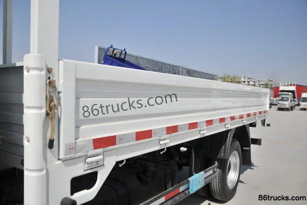Tangjun Ouling Série T1 110 ch 4X2(6 roues) 3,85 m camion léger à ridelles avec cabine avancée Carrosserie (1) | 86Trucks