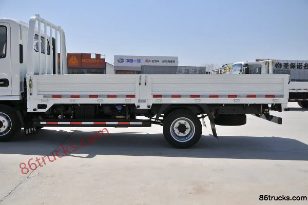 Tangjun Ouling série T1 102 ch 4X2(6 roues) camion léger à ridelles cabine simple 3,7 m Carrosserie (2) | 86Trucks