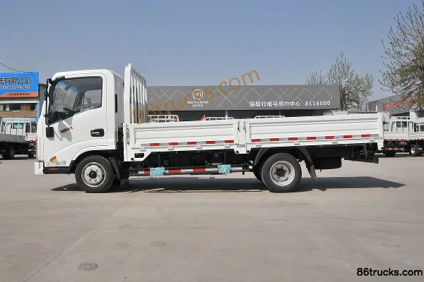 Tangjun Ouling Jinlika II Logistics Edition 102 hp 4X2(6 wheels) 4.13m single-row flatbed light truck Exterior (3) | 86Trucks