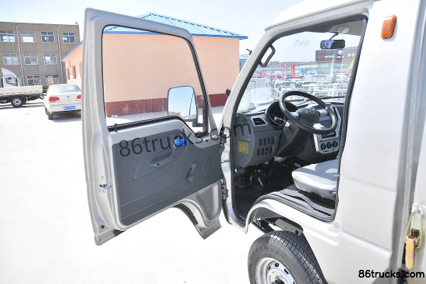 Tangjun Ouling Sailing F3-1 1.2L 91 hp 4X2(6 wheels) Gasoline 3.08 m Single Row Flatbed Micro Truck (China VI) Cab (1) | 86Trucks