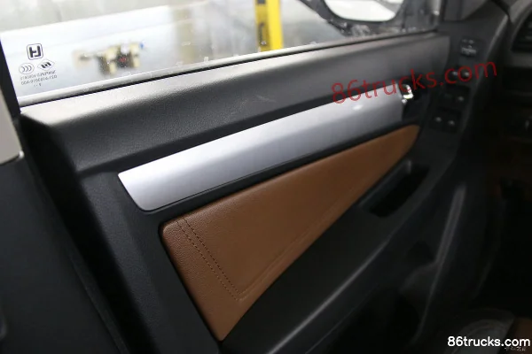 Aerospace Linghe Qihangxing 2020 Elite Edition 2.5T diesel 150 hp 2WD short wheelbase double-row pickup Chassis (1) | 86Trucks