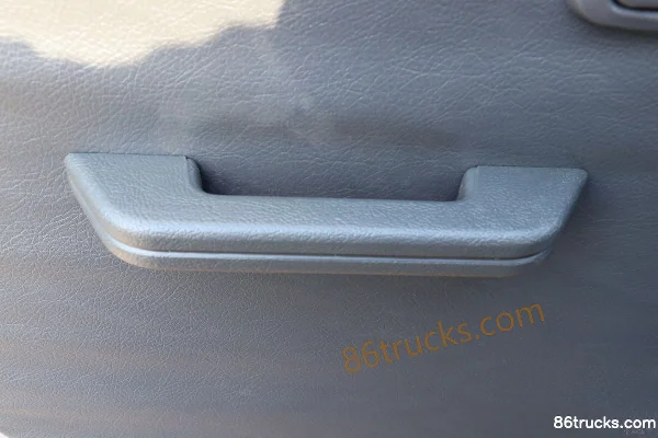 Dongfeng K05S 2019 Practical 68hp 5-seat 1.0L Van (China V) Cab (3) | 86Trucks