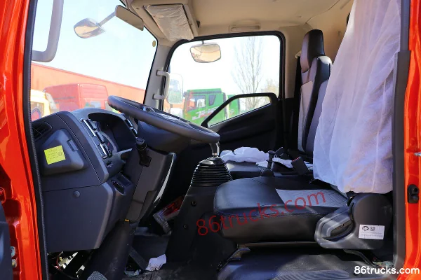 FAW Jiefang J6F 120 hp 4X2(6 wheels) 4.16m single-row van light truck Cab (2) | 86Trucks