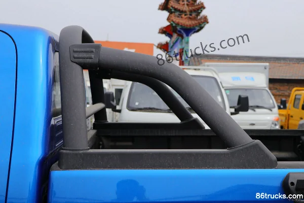 Foton Tunland E5 2018 Confort 2,4L essence 136ch 4x2(6 roues) Pick-up double cabine empattement court Photos officielles (1) | 86Trucks