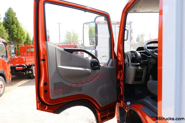 Dongfeng Duolika D6-N 140hp 4X2(6 wheels) 4.09m Single Row Van Light Truck (China VI) Cab (1) | 86Trucks