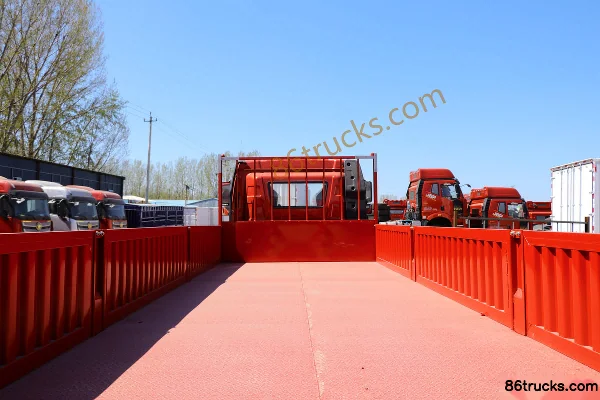 FAW Jiefang J6L Medium Truck Elite Edition 260 hp 6X2(8 wheels) 9.7m Stake Cargo Truck (China VI) (High Roof) Body (3) | 86Trucks