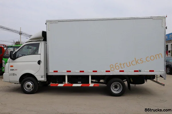 Kama Ruihang X1 1.5L 113 hp 4X2(6 wheels) Gasoline 3.6m single-row van light truck (China VI) Body (3) | 86Trucks