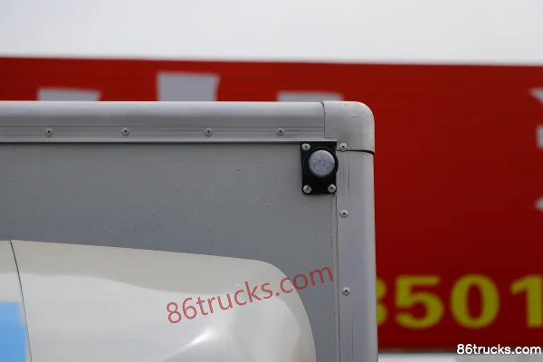 Kama Ruihang X1 1.5L 113 hp 4X2(6 wheels) Gasoline 3.6m single-row van light truck (China VI) Body (2) | 86Trucks