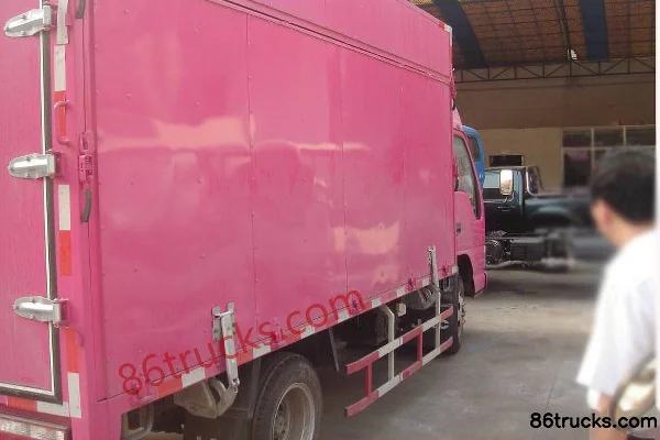 JAC Haoyun 90 ch 4X2(6 roues) empattement 3308 fourgon léger cabine simple (camion scène) Châssis (1) | 86Trucks