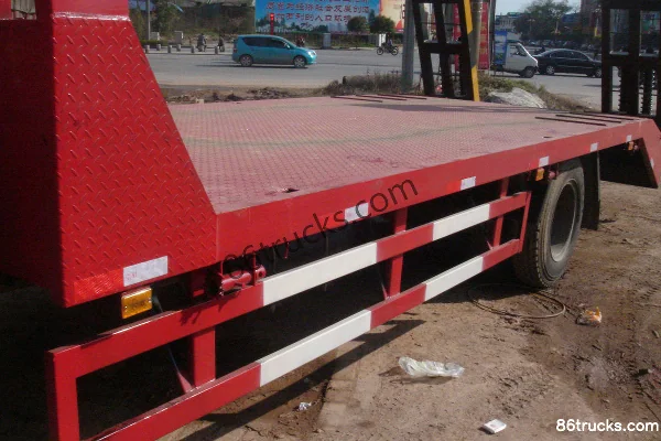 FAW Jiefang Junwei 140 hp 4X2(6 wheels) Flatbed Truck (Chufei Brand) Chassis (2) | 86Trucks