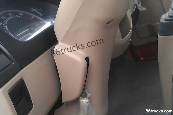 Dongfeng E280 115 ch 4X2(6 roues) 3,3 m camion porteur à double cabine (1) | 86Trucks