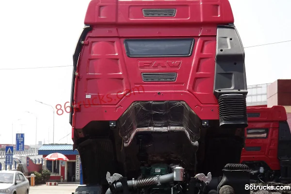 FAW Jiefang J6P camion lourd 330 ch 6X4(10 roues) Camion benne 7 m Châssis (1) | 86Trucks