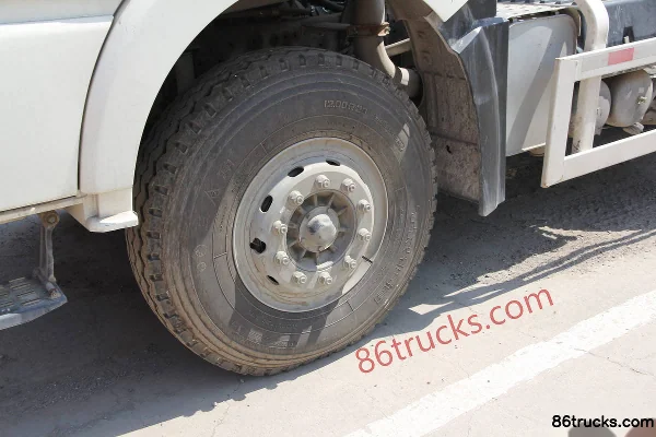 FAW Jiefang Aowei 320hp 6X4(10 wheels) Concrete Mixer Truck (Lingyu Brand) Chassis (2) | 86Trucks