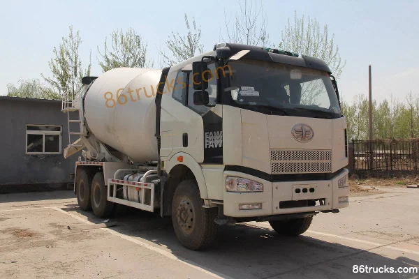 FAW Jiefang Aowei 320hp 6X4(10 wheels) Concrete Mixer Truck (Lingyu Brand) Exterior (2) | 86Trucks