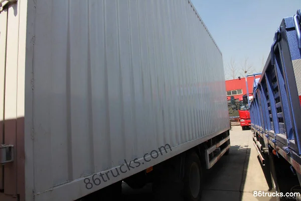 FAW Jiefang Qingdao Junwei (J5K) Medium Truck 180hp 4X2(6 wheels) 6.6m Van Cargo Truck Chassis (2) | 86Trucks