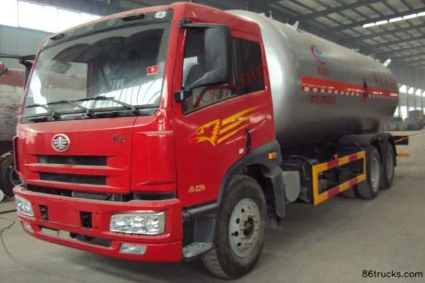 Chengliwei Chengliwei FAW Jiefang Qingdao chassis liquefied gas transport truck