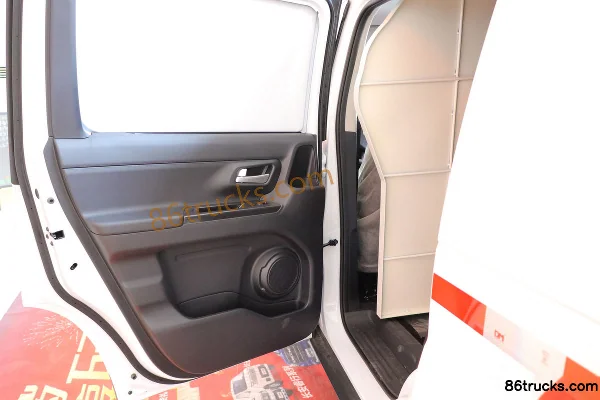 Changan Light Vehicle Oushang X70A 107 hp 1.5L gasoline 2-seat panel van (China VI) Cargo Box (1) | 86Trucks