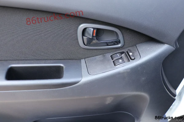 Changan Ono S 2019 106 ch 1,5 L Fourgon fermé 2 places (China VI) Cabine (3) | 86Trucks