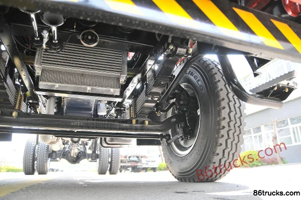 Kama Kaijie M6 160 hp 4X2(6 wheels) 5.66m Cab Chassis Flatbed Light Truck (3) | 86Trucks