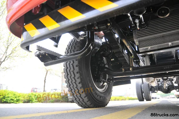 Kama Kaijie M6 160 hp 4X2(6 wheels) 5.66m Cab Chassis Flatbed Light Truck (2) | 86Trucks