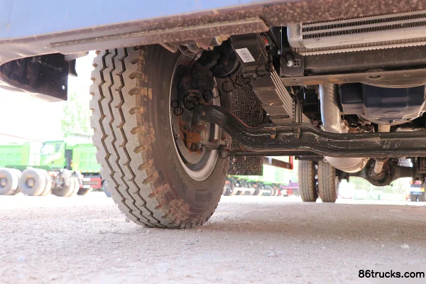 FAW Jiefang Lin VH 220 hp 4X2(6 wheels) 6.75m Single Row Flatbed Cargo Truck (China VI) Chassis (2) | 86Trucks