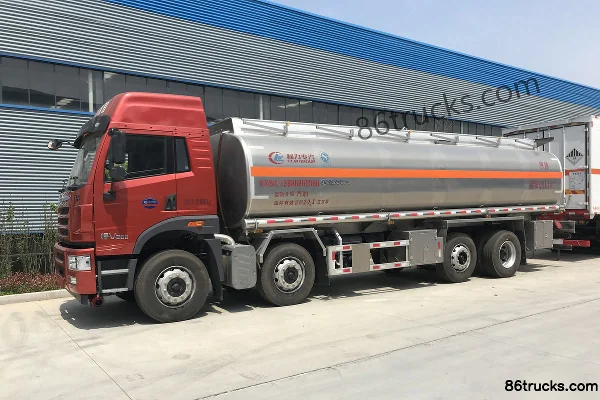 FAW Jiefang Qingdao HanV 260 ch 8X2(10 roues) camion citerne à carburant (marque Chengliwei) Extérieur (2) | 86Trucks