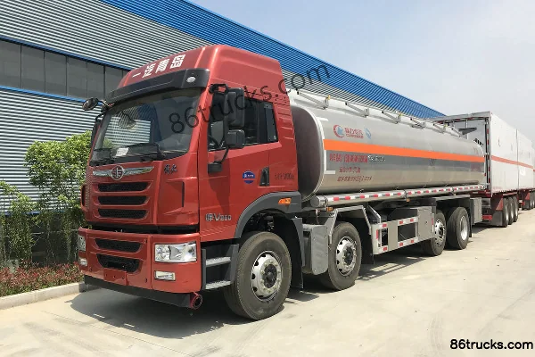 Chengliwei Chengliwei FAW Jiefang Qingdao chassis fuel tanker truck