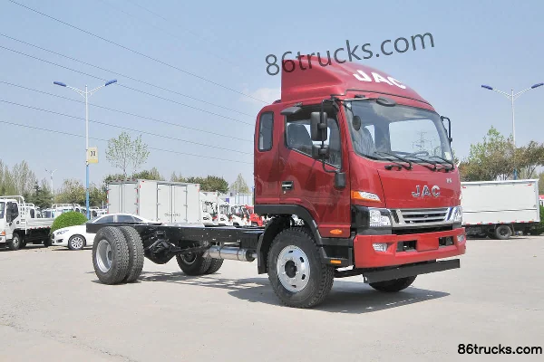 JAC Junling V8 170 hp 4X2(6 wheels) 5.48m Cab-to-Axle Flatbed Light Truck (Fast Gear 8-speed) Exterior