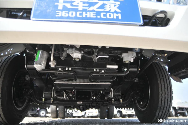 JAC Junling E3 120 hp 4X2(6 wheels) 3.7m Single Row Flatbed Light Truck Chassis (1) | 86Trucks