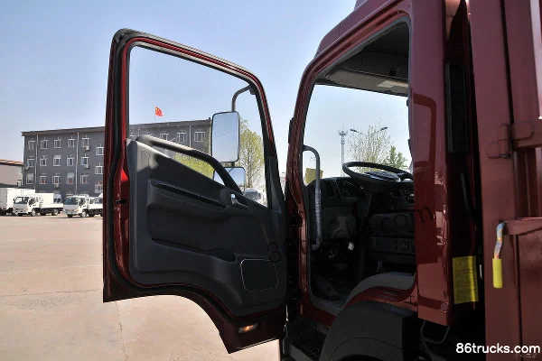 JAC Junling V8 170hp 4X2(6 wheels) 3.85m half-row cage van light truck Cab (1) | 86Trucks
