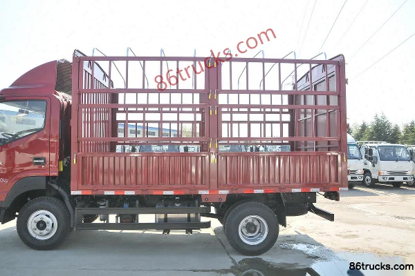 JAC Junling V8 170hp 4X2(6 wheels) 3.85m half-row cage van light truck Body (3) | 86Trucks