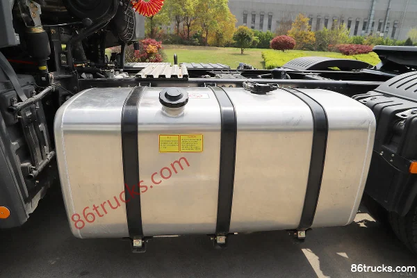 FAW Linghe Huzun S200 camion lourd Pioneer 500 ch 6X4(10 roues) tracteur routier Châssis (1) | 86Trucks