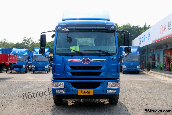 FAW Jiefang Lin VH 230 hp 4X2(6 wheels) 6.8m semi-sleeper box cargo truck (China VI) (axle ratio 4.333) Exterior (2) | 86Trucks