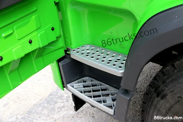 FAW Jiefang Qingdao Long V 220hp 6X2(8 wheels) 5.2m dump truck Cab (3) | 86Trucks
