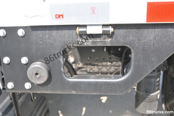 JAC Junling V6 150 hp 4X2(6 wheels) 4.18m single-row flatbed light truck (China VI) Body (3) | 86Trucks