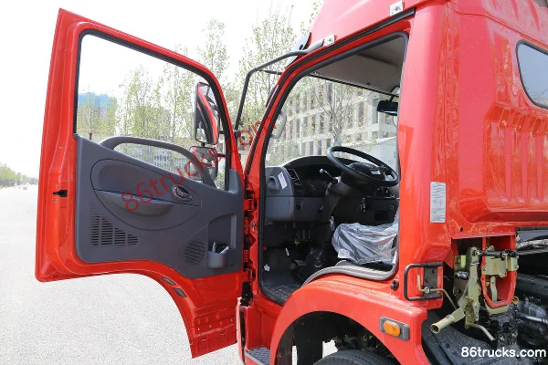 Dongfeng Kaipute K6-L Zhiyue Edition 120hp 4X2(6 wheels) 4.2m single-row flatbed light truck (China VI) Cab (1) | 86Trucks