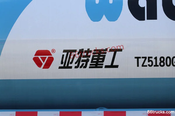 FAW Jiefang J6L 220 hp 4X2(6 wheels) cleaning truck (Yate Heavy Industry brand) Body (3) | 86Trucks