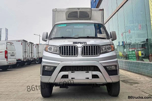 SRM Xinyuan T50EV 3,5T camion frigorifique 100% électrique 3,3 m cabine simple 68,6 kWh 4X2(6 roues) Extérieur (2) | 86Trucks