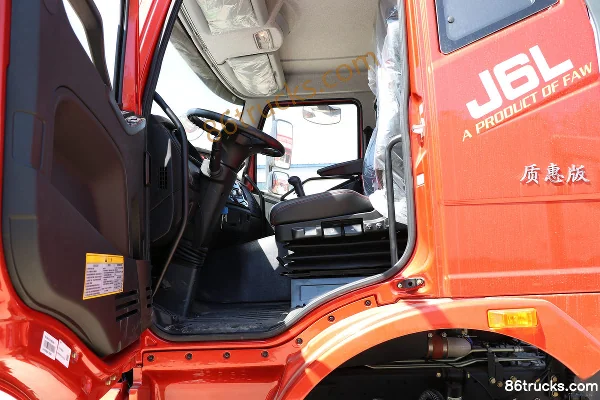 FAW Jiefang J6L Classic Edition 280hp 6X2(8 wheels) 6.8m Flatbed Truck Cab (3) | 86Trucks