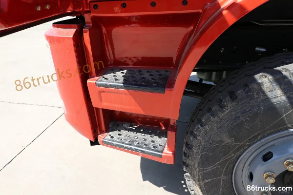 FAW Jiefang J6L Classic Edition 280hp 6X2(8 wheels) 6.8m Flatbed Truck Cab (2) | 86Trucks