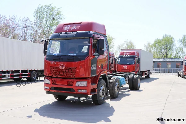 FAW Jiefang J6L camion porteur 320 ch 6X2(8 roues) châssis de camion fourgon 7,5 m Extérieur (3) | 86Trucks