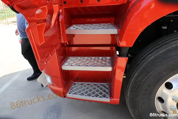FAW Jiefang New J6P Heavy Truck Zhihuibao 380 hp 6X4(10 wheels) Tractor Truck (China VI) Cab (2) | 86Trucks