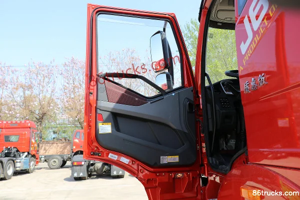 FAW Jiefang New J6P Heavy Truck Zhihuibao 380 hp 6X4(10 wheels) Tractor Truck (China VI) Cab (1) | 86Trucks