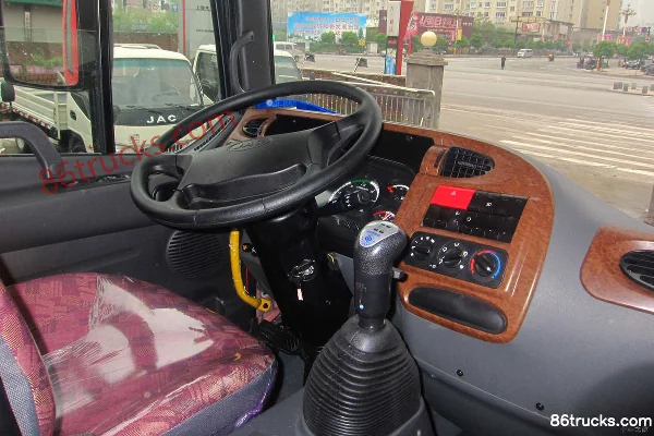 JAC Gallop K3 Series Heavy Truck 220 hp 6X2(8 wheels) Stake Cargo Truck Cab (3) | 86Trucks