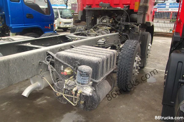 JAC Gallop K3 Series Heavy Truck 220 hp 6X2(8 wheels) Stake Cargo Truck Chassis (2) | 86Trucks